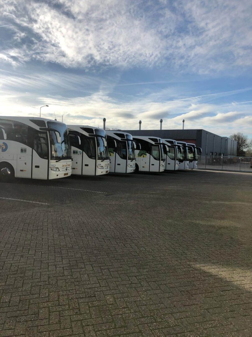 modern wagenpark touringcarbedrijf